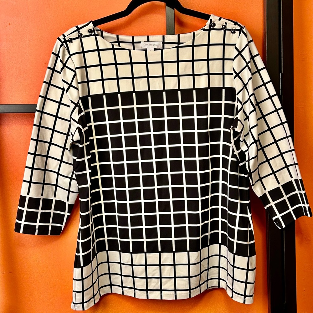💚💚5/$25💚💚 Charter Club Grid Print Top Womens Large Black White Blouse